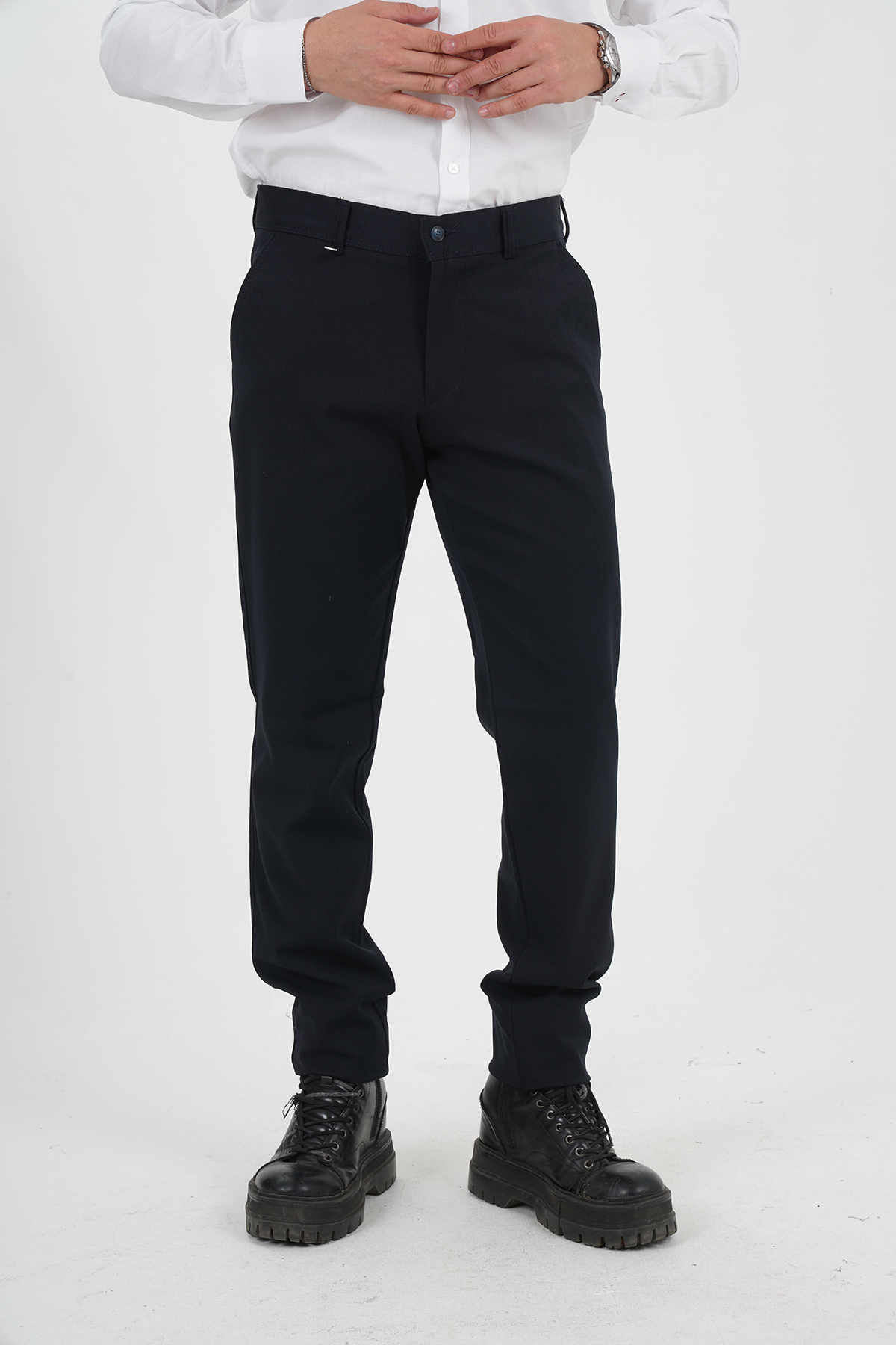 ORC02172 Dunkelblaue Chino Hose vorderansicht