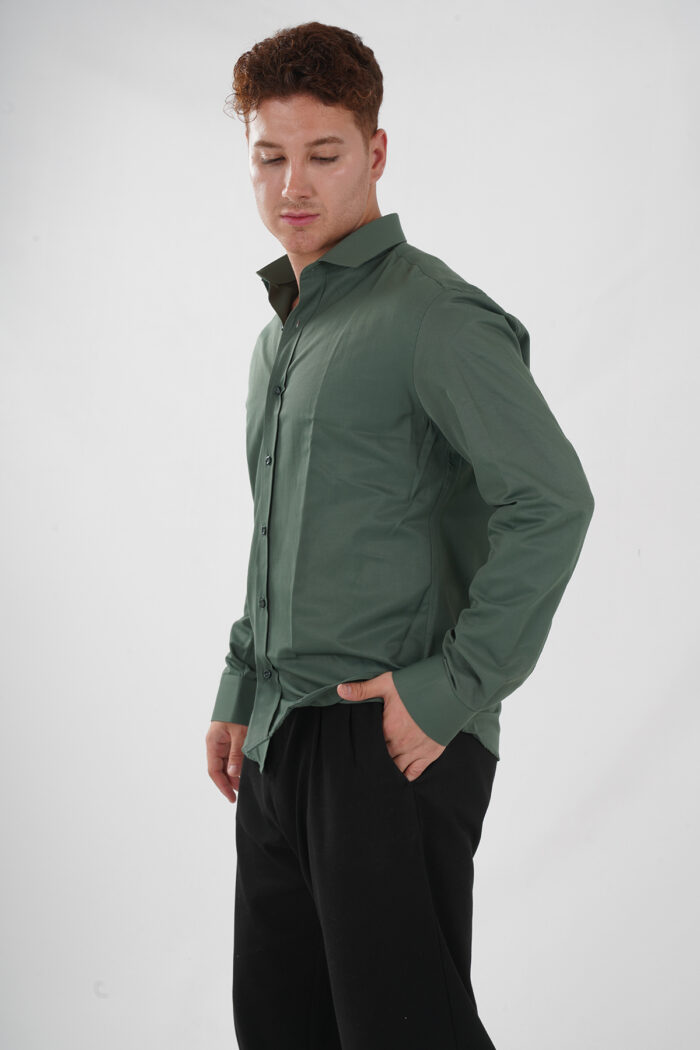 Dunkelgrünes Hemd Slimfit Pantello