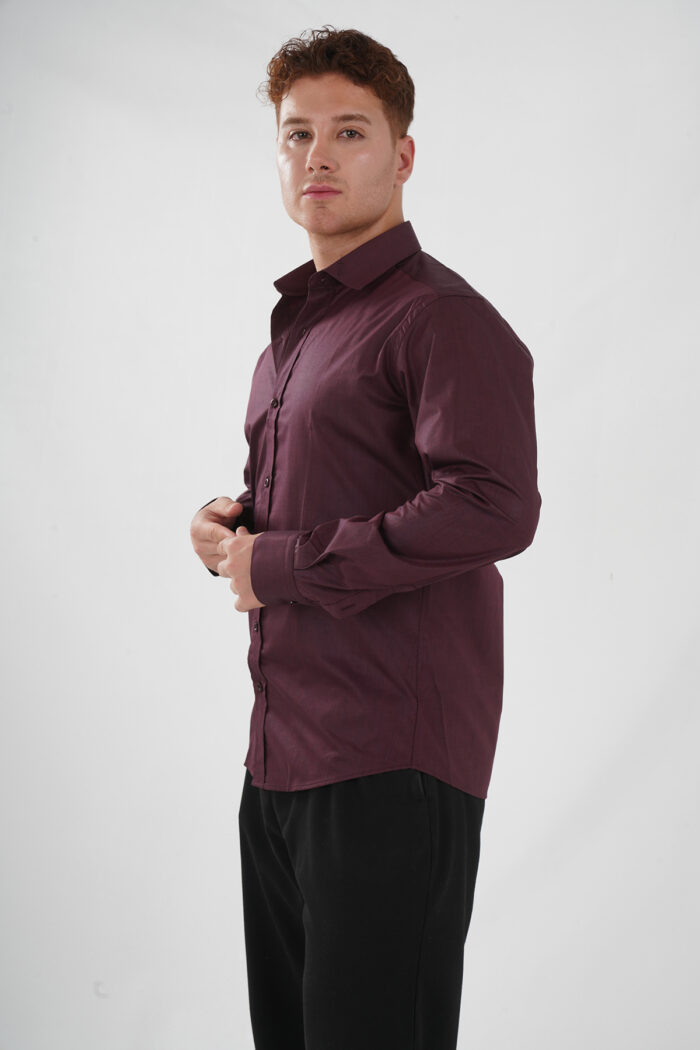 Weinrotes Hemd Seitenansicht Pantello